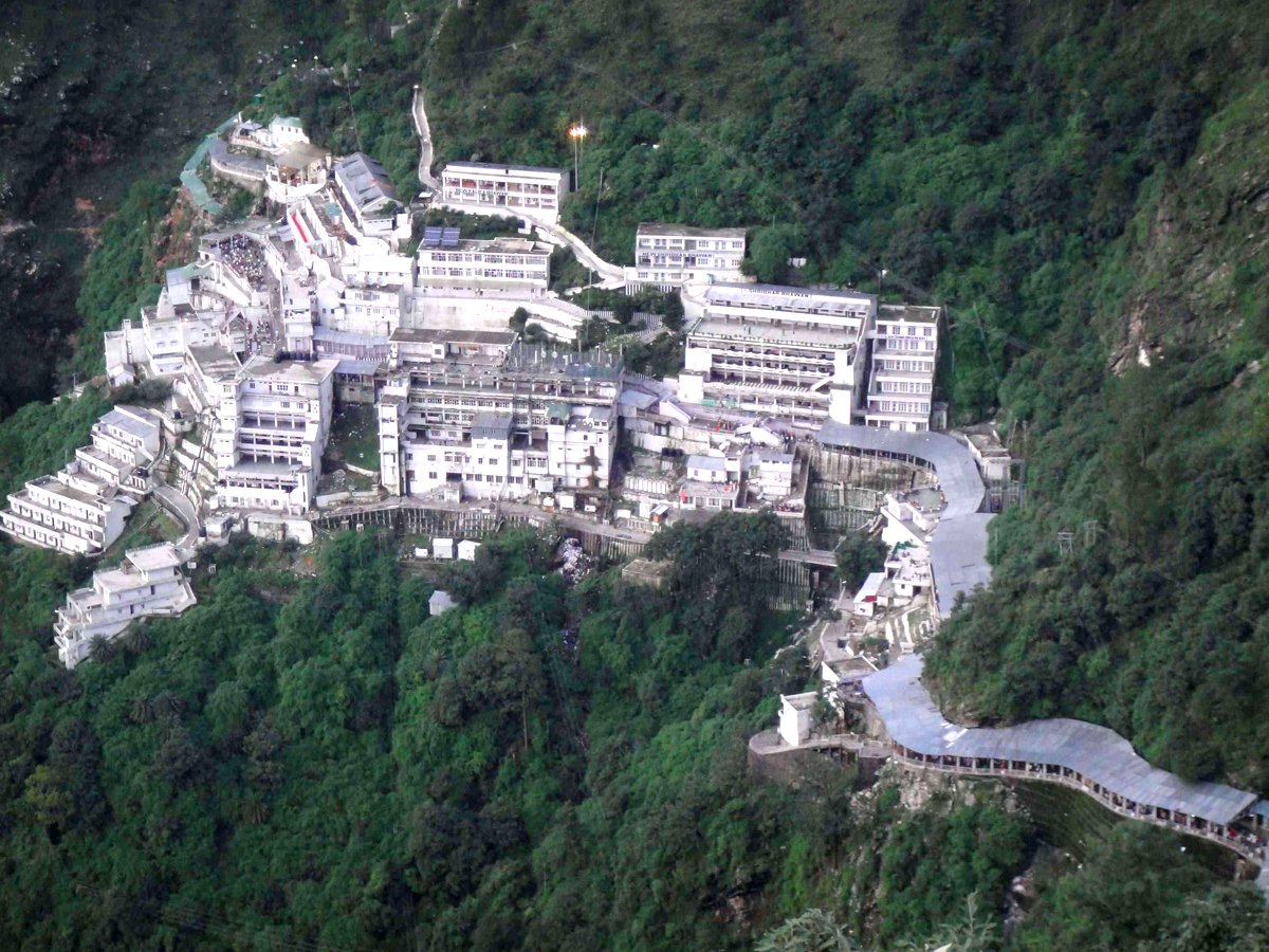 HOLY MATHA VAISHNOVI DEVI - AMARNATH - SRINAGAR PILGRIM PACKAGE 2026